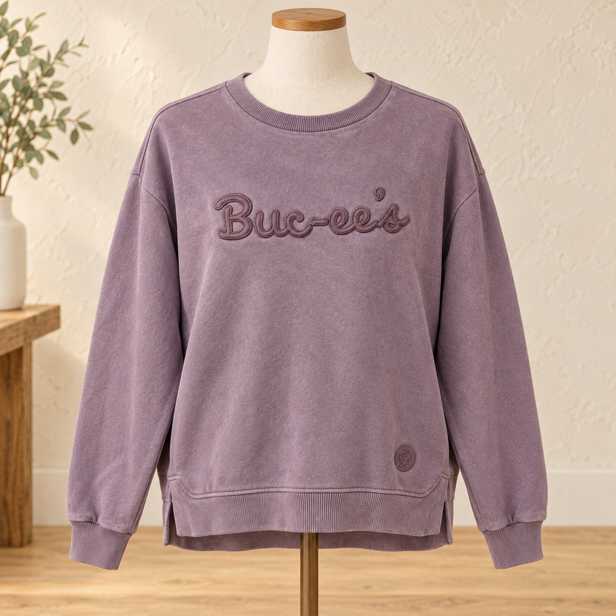 Buc-ee's Mauve Pullover Sweatshirt