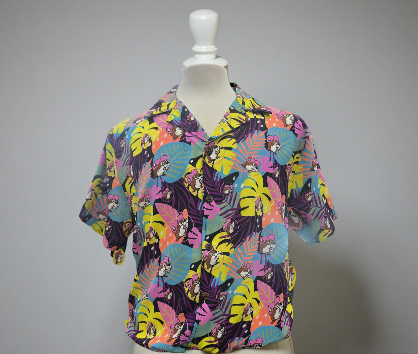 Buc-ee's Tropical Button Down Shirt