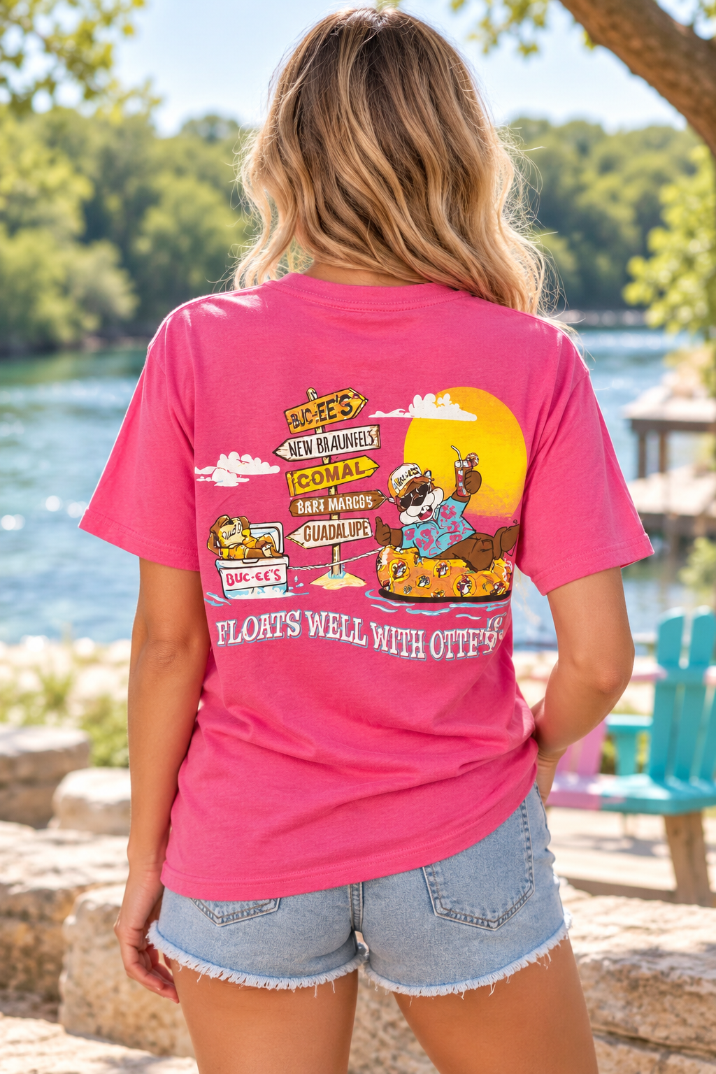 T-shirt Buc-ee's "Floats Well With Others" New Braunfels, Texas