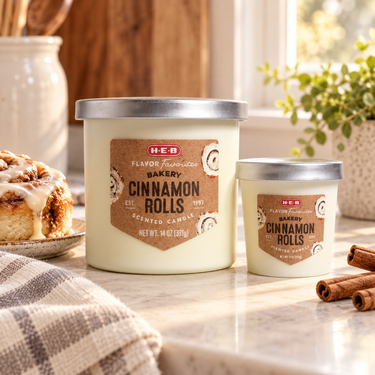 H-E-B Flavor Favorites Scented Candles - Cinnamon Rolls