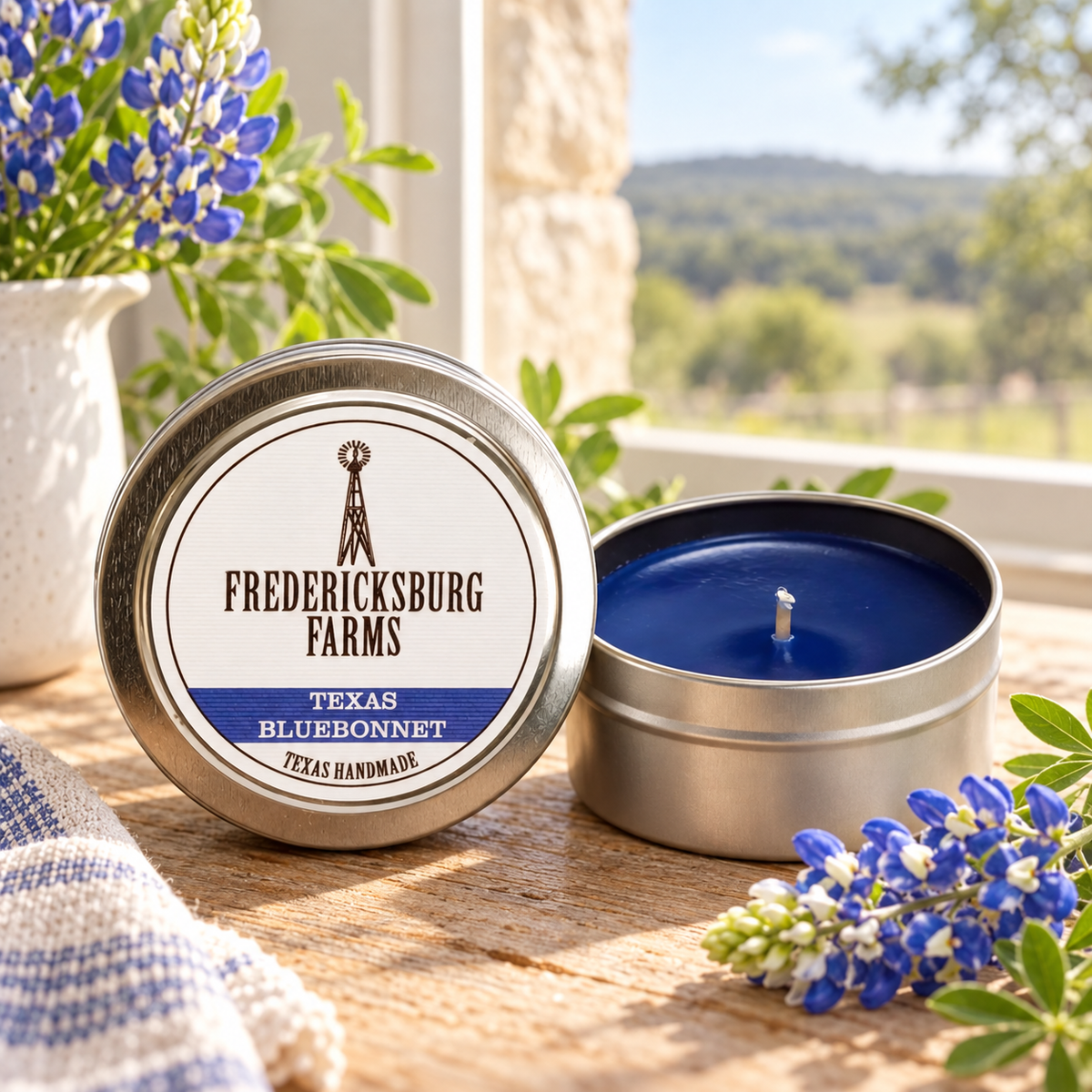 Fredericksburg Farms
Bougie de Voyage Boîte Métal Texas Bluebonnet