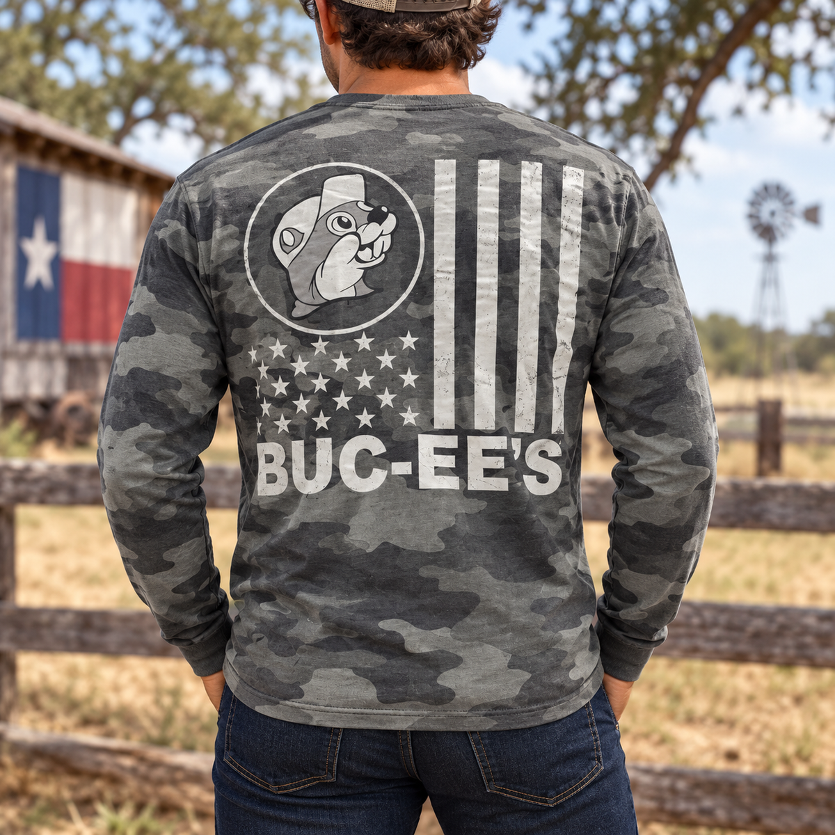 Buc-ee's Camo Flag Long Sleeve T-Shirt